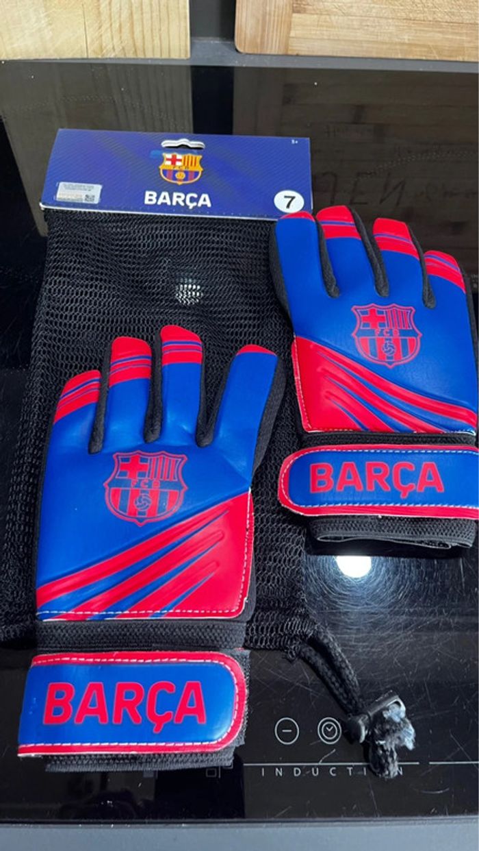 Gants gardien FC Barcelone taille 7 - photo numéro 4