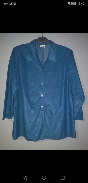 Chemise bleu. Taille 52. Neuve sans étiquette. 