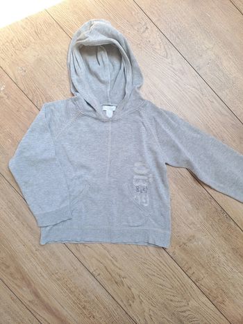 pull léger à capuche 3 ans