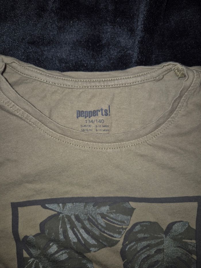 Tee-shirt feuilles - photo numéro 2