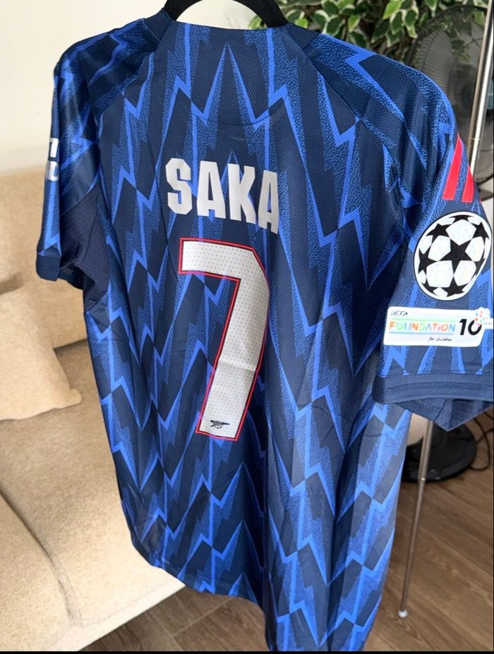 Maillots de foot Arsenal Version joueur Saka - photo numéro 2