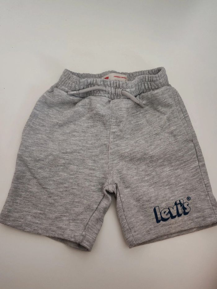 Short Levi's 24 mois