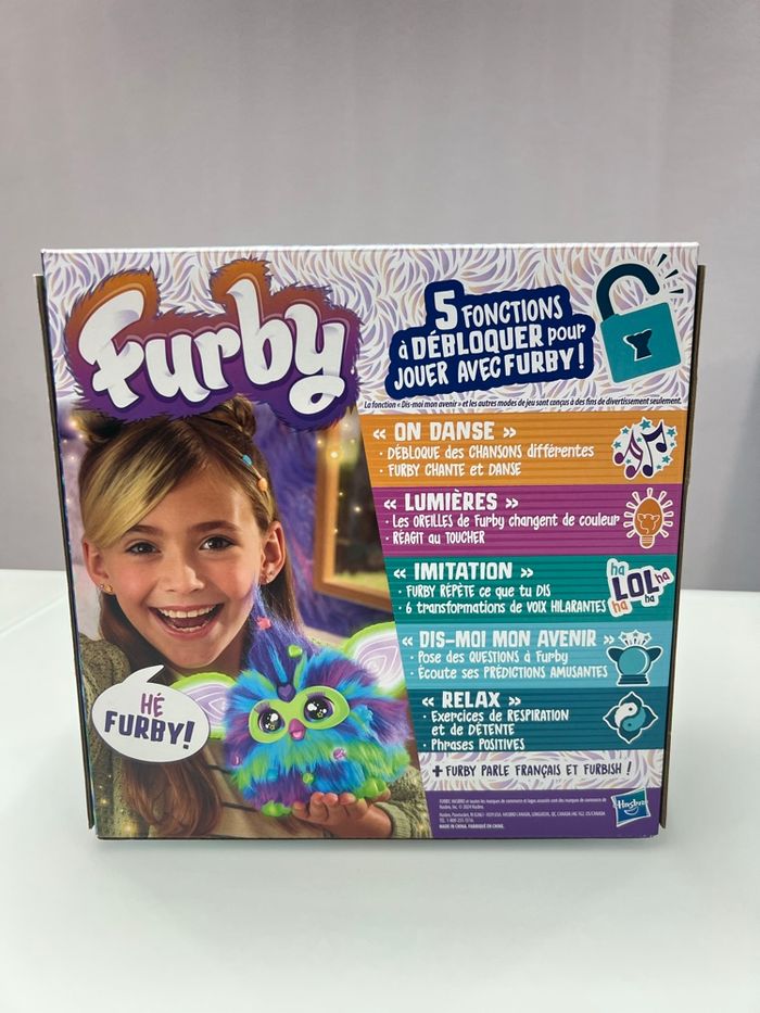 Furby Galaxie, peluche activée par la voix brille dans le noir - photo numéro 2