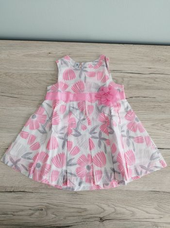 Robe fleurs roses et grises 3 mois