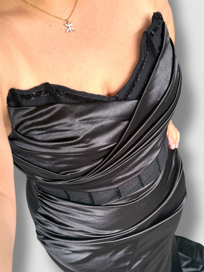 Robe de soirée noire - photo numéro 6