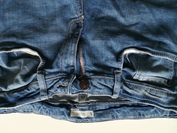 Jeans slim troué - photo numéro 4