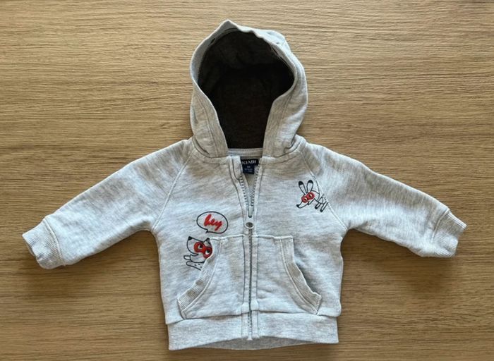 Sweat à capuche Kiabi 1 mois
