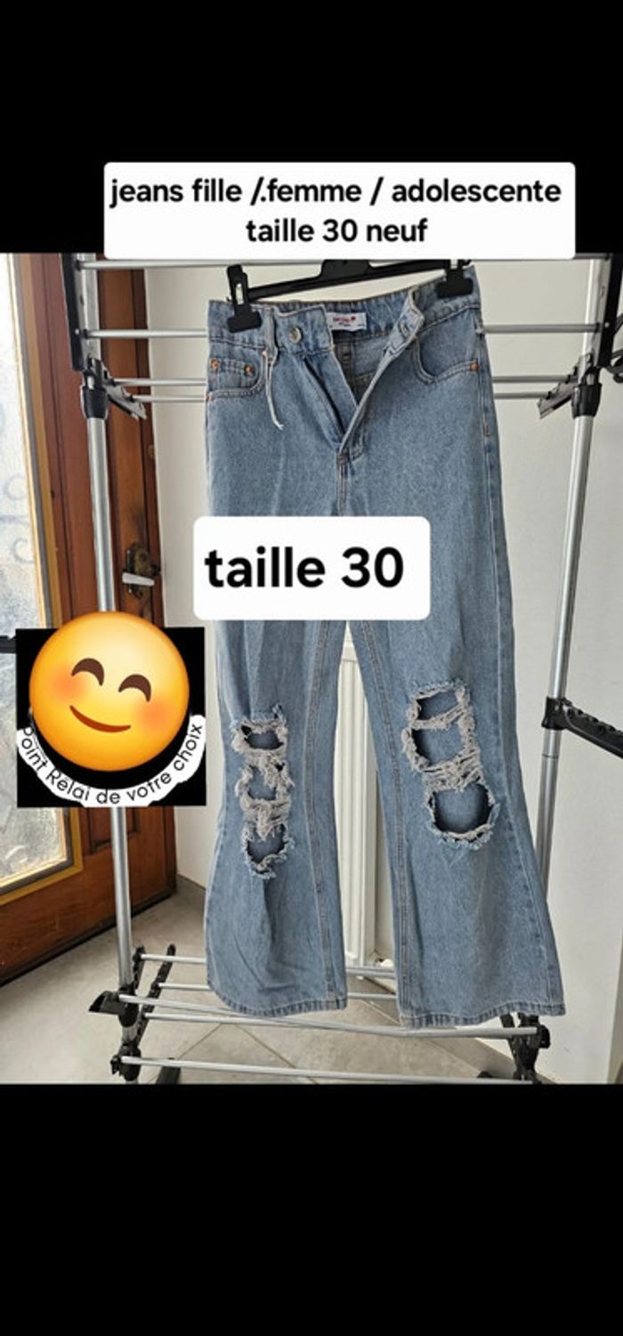 Jeans évasés effet usé délaver troué taille 30 fille femme adolescente
