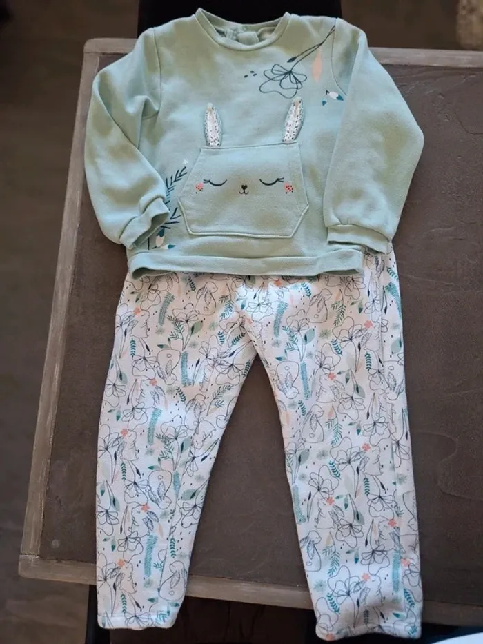 Ensemble sweat + pantalon type sarouel