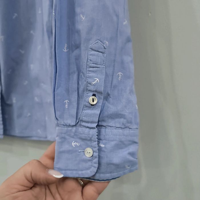 Chemise tommy Hilfiger taille 10 ans avec ancres et lettre H - photo numéro 4