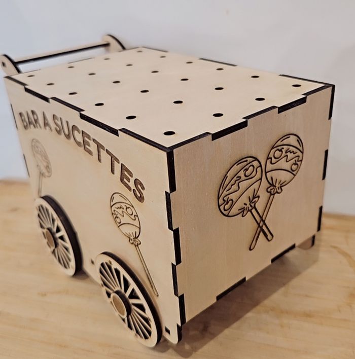 Bar à sucettes en bois - photo numéro 3