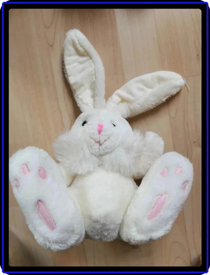 Peluche lapin blanc