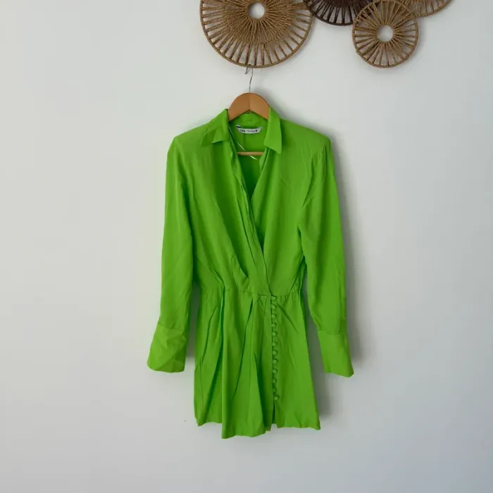 Robe Chemise Verte Fluo Structurée Zara Taille M - photo numéro 3