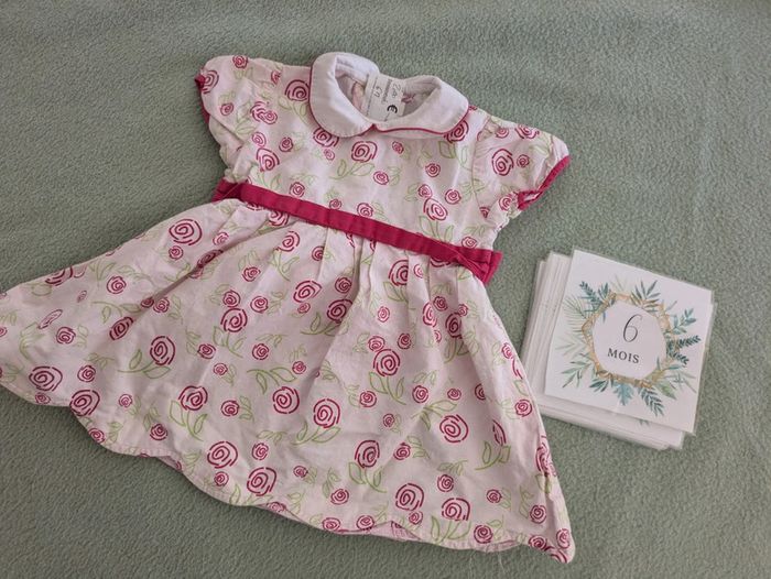Robe fleurie blanche et rose 6 mois