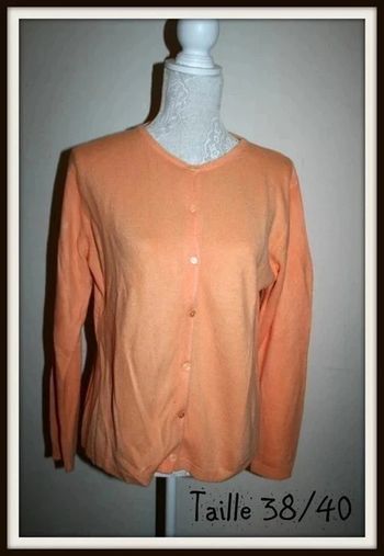 Gilet couleur abricot taille 38/40