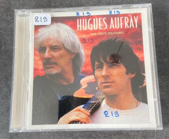 Album Hugues Aufray Aux vents solitaires