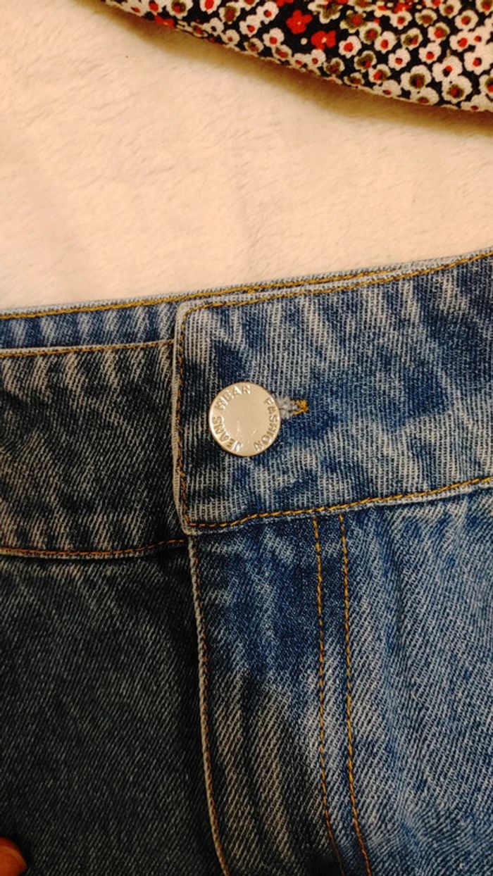 Jupe en jeans fendue - photo numéro 8