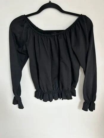 Haut femme noir taille S jennyfer