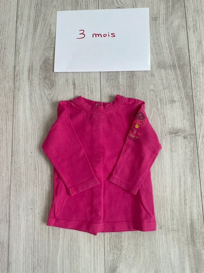Hauts avec col 3 mois - photo numéro 4