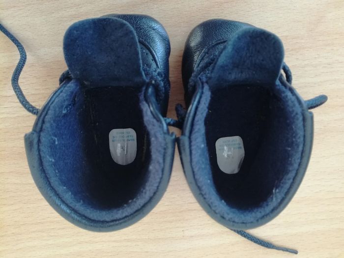 Jolis petits chaussons en cuir - photo numéro 4