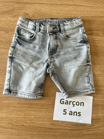Short gris