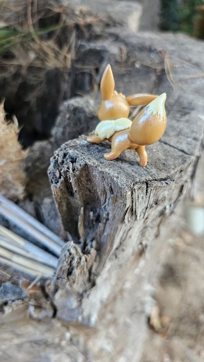 Super figurine Pokemon Nintendo Évoli brillant - photo numéro 4