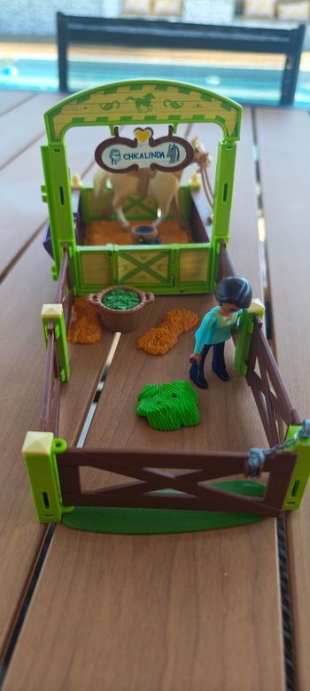 Écurie playmobil Chicalinda