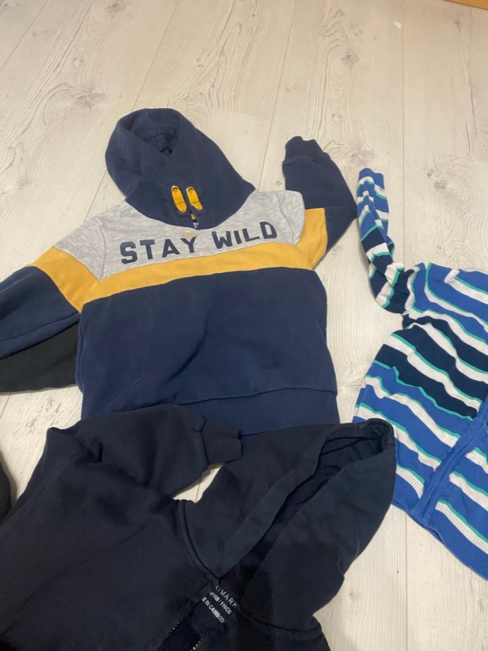 Lot de pull et gilet 6ans - photo numéro 3