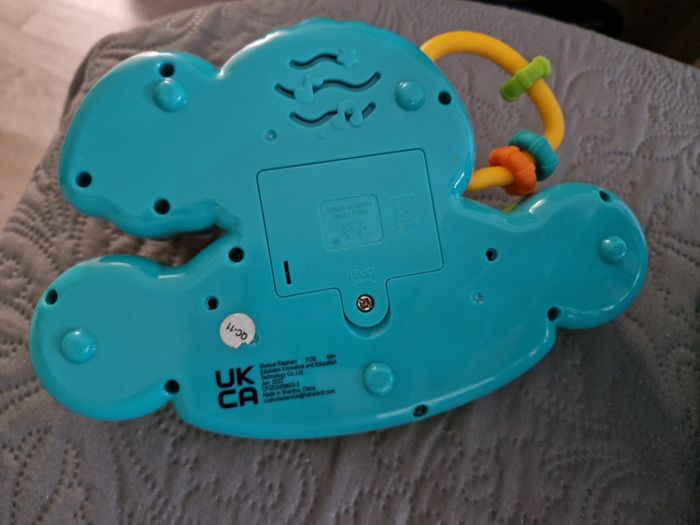 Jouet éléphant musical - photo numéro 2