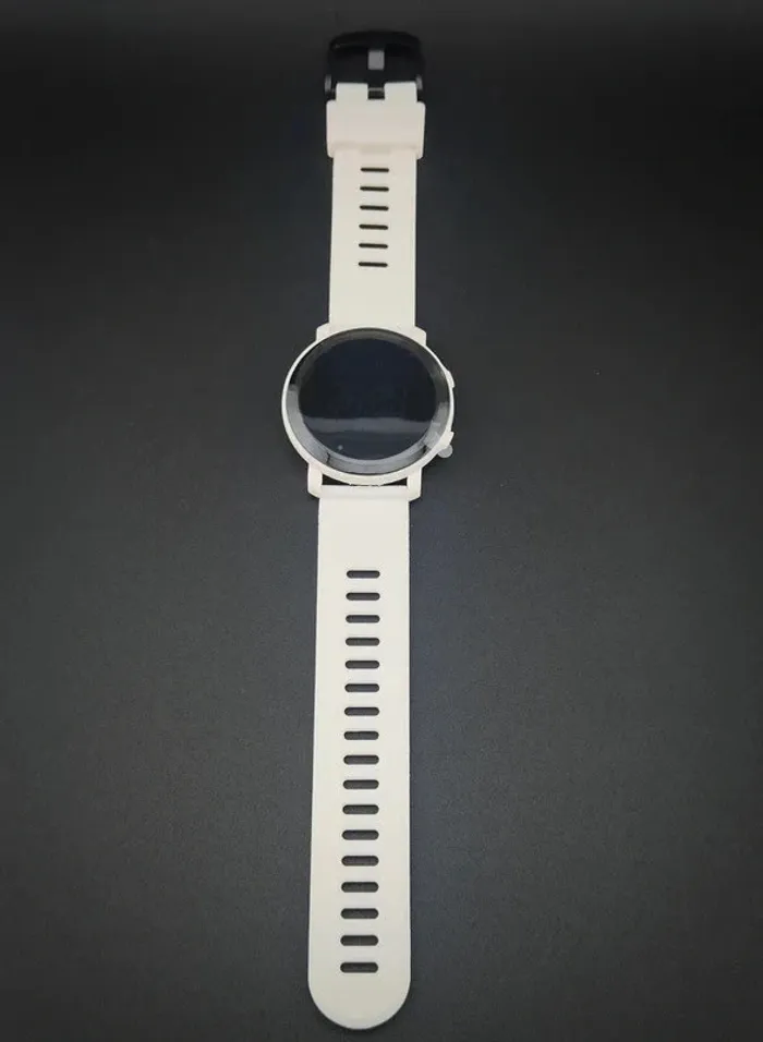 Montre digitale blanche, style rétro affichage - photo numéro 5