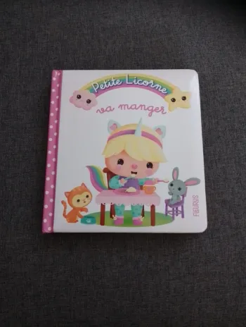 Livre - Petite Licorne va manger