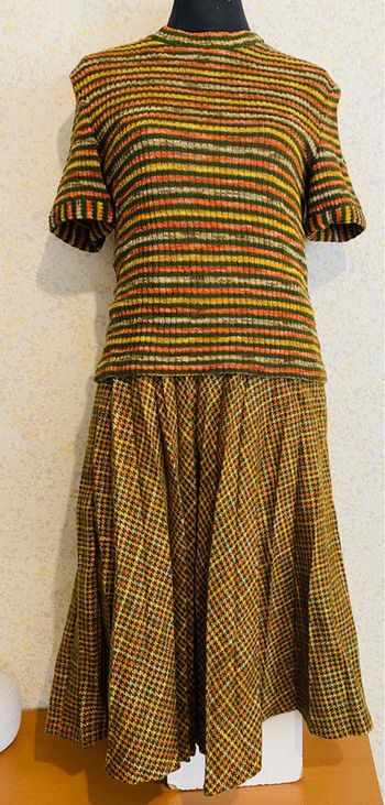 Magnifique robe vintage 70 laine 2 en 1