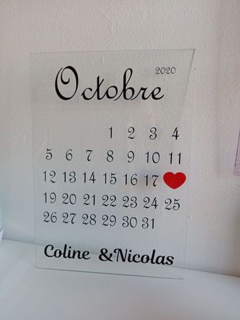 Grand grande plaque date