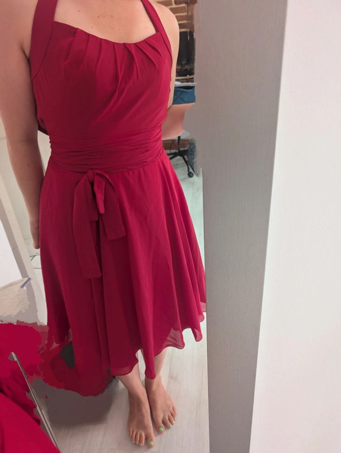 Jolie robe de cérémonie rouge