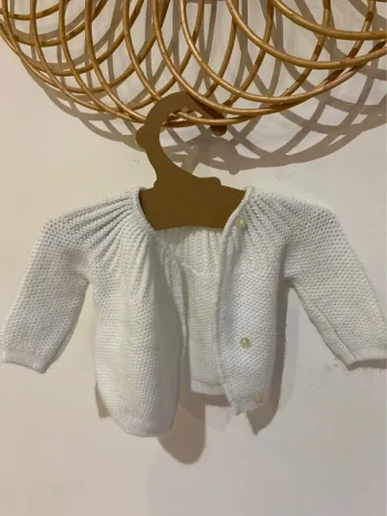 Gilet en laine naissance