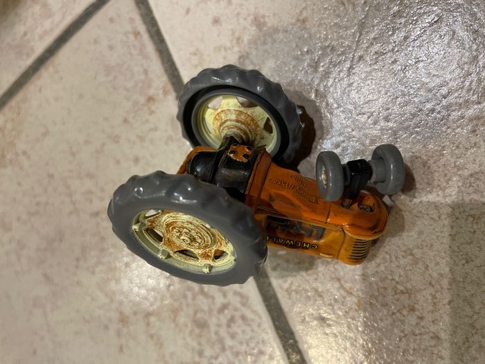 Tracteur Cars Chewall (rare) - photo numéro 5