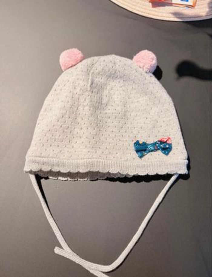 Lots 2 bonnets fourré  4 ans - photo numéro 3