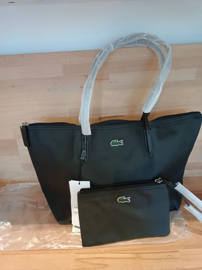 Sac lacoste+porte feuille - photo numéro 3