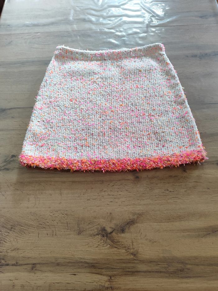 Jupe courte Zara blanche et rose Taille L - Chic et tendance - photo numéro 3