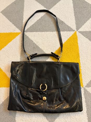 Sac à main en cuir synthétique vintage couleur noir