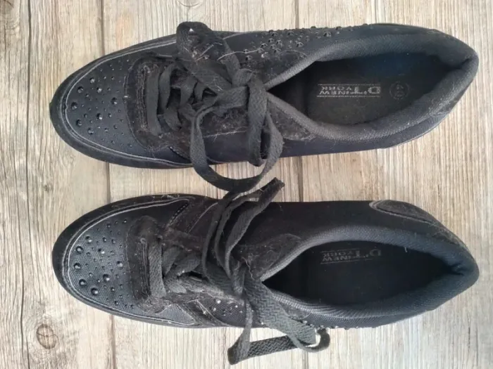 Baskets femme, chaussures noires avec strass pointure )40 - photo numéro 4