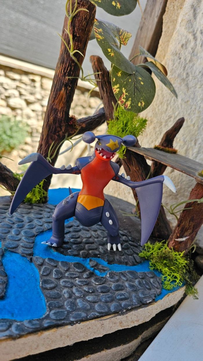 Super figurine Pokemon Nintendo carchacrok - photo numéro 2
