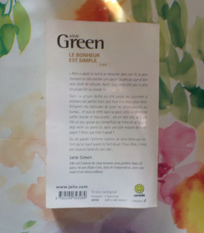 Le bonheur est simple de Jane Green Ed. J'ai Lu - photo numéro 2