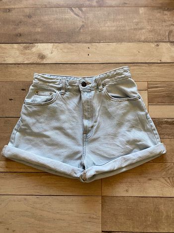 Short en jean taille haute mom