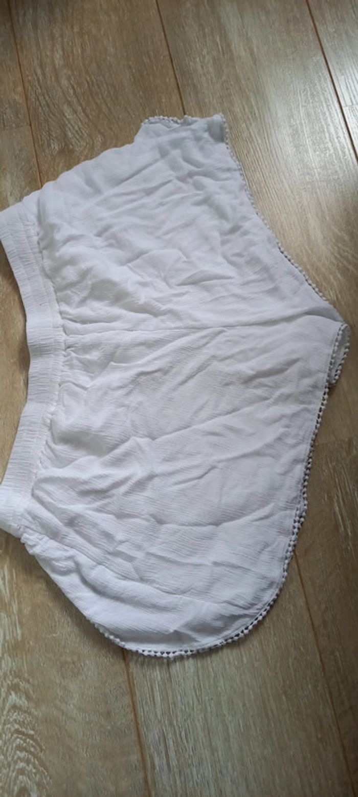 Short blanc 44 - photo numéro 4
