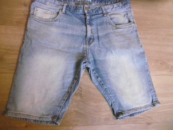 kiabi short en jean T 46 homme
