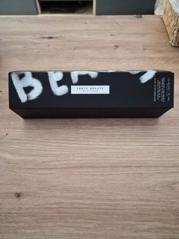 Collection de 10 rouges a levres mats Fenty beauty