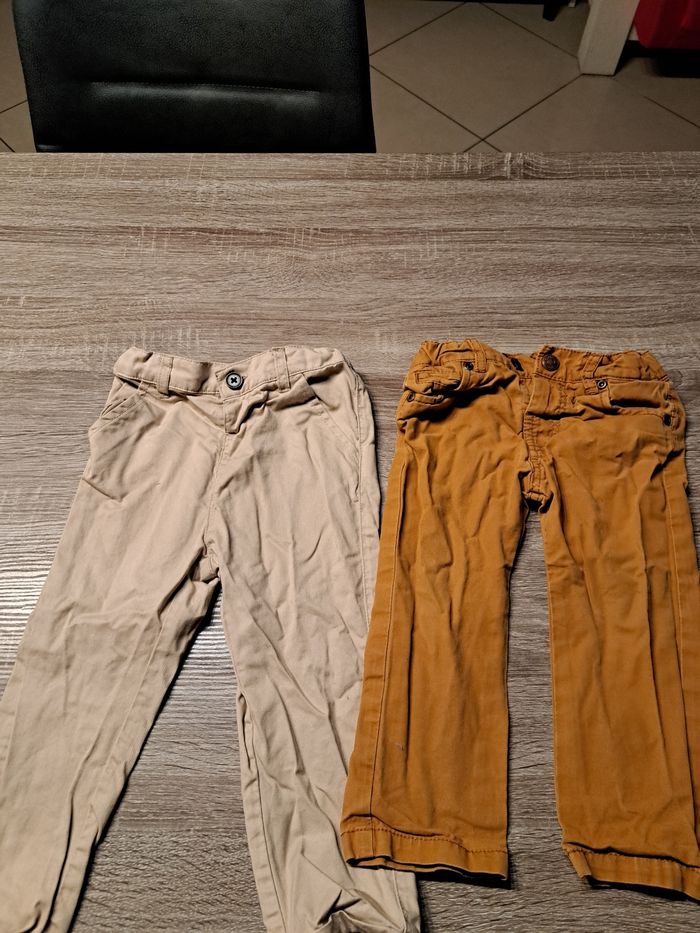 Lot 2 pantalons bien habillés garçon 2ans
