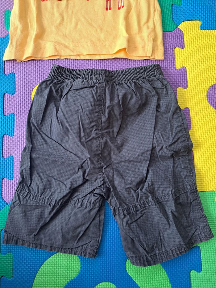 Lot 2 t-shirts + 2shorts 12m - photo numéro 12