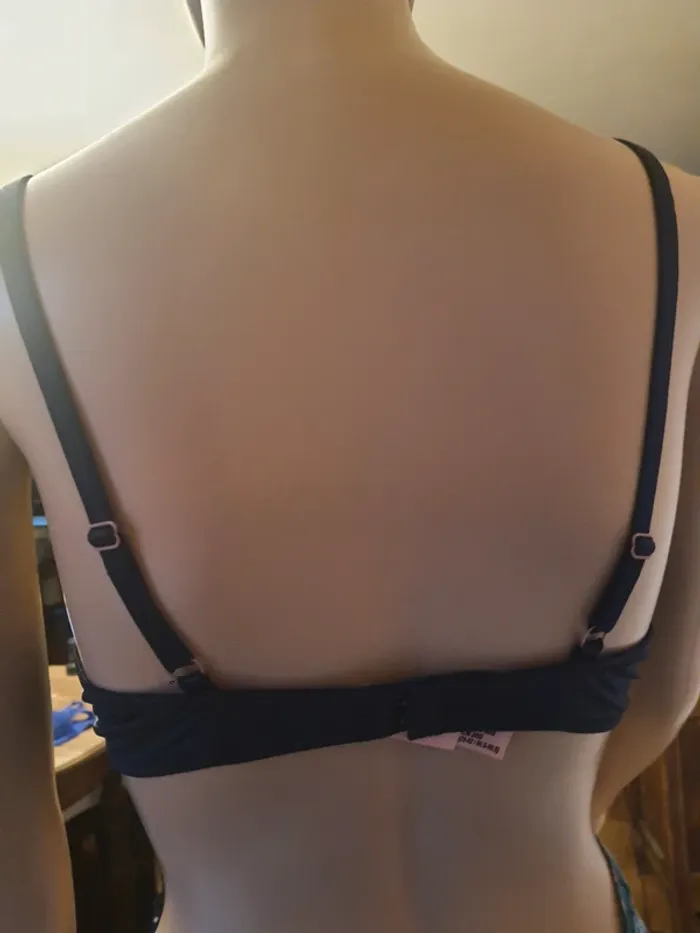 Soutien gorge bleu  Hunkemöller 95B eu 80B - photo numéro 10